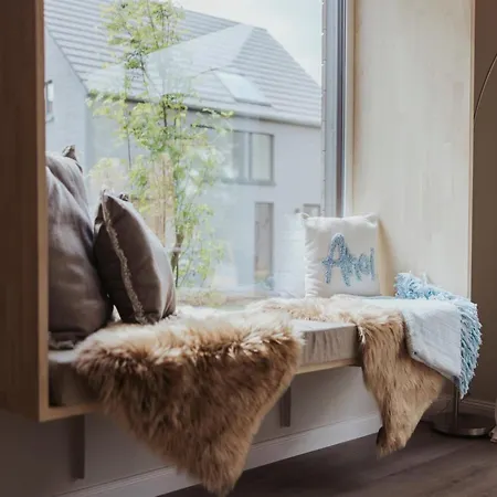 Skandinavisch Eingerichtetes Familienferienhaus *