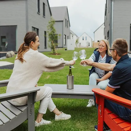 Skandinavisch Eingerichtetes Familienferienhaus *