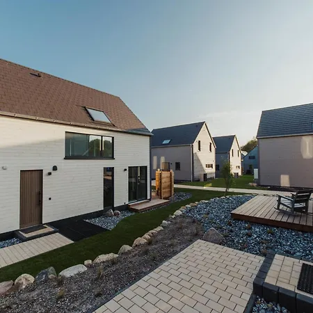 Skandinavisch Eingerichtetes Familienferienhaus Sagard