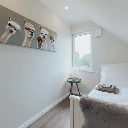 Skandinavisch Eingerichtetes Familienferienhaus Sagard