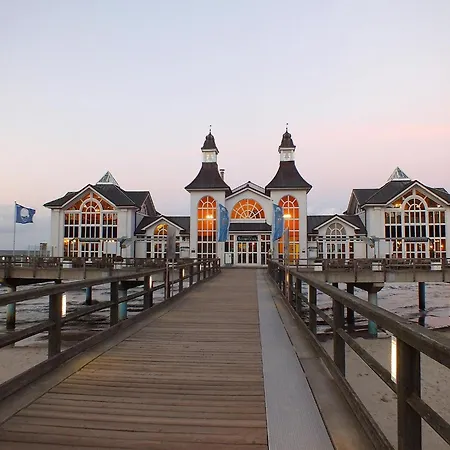 Hébergement de vacances Skandinavisch Eingerichtetes Familienferienhaus Sagard
